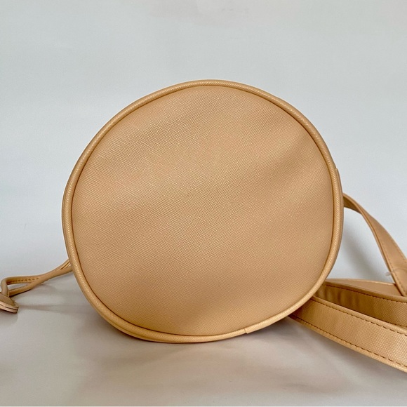 Hello Kitty bucket bag - Picture 6 of 14